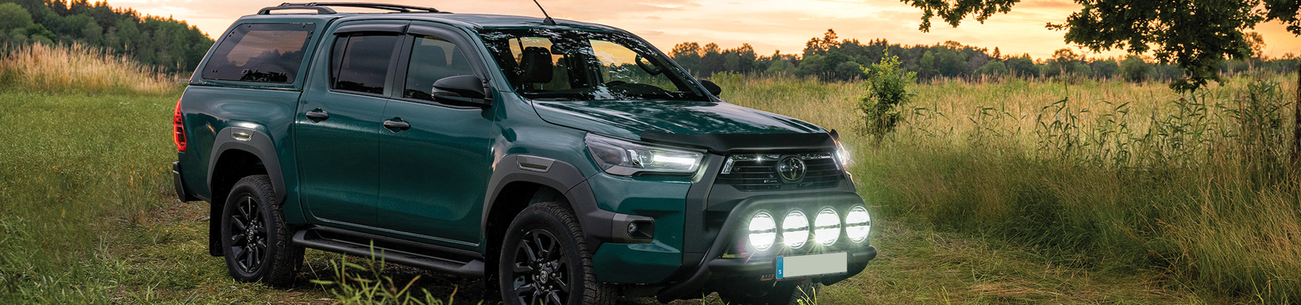 TOYOTA HILUX  HUNTER EDITION